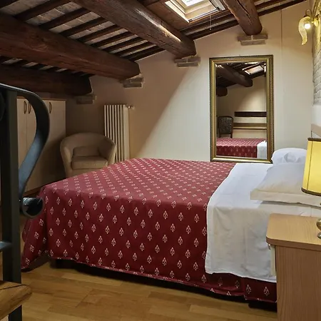 Cavour 63 Apart Otel Ravenna