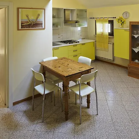 Cavour 63 3*