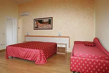 Apart Otel Cavour 63 3*