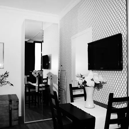 Cavour 63 Apart Otel Ravenna