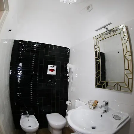 Cavour 63 Apart Otel Ravenna