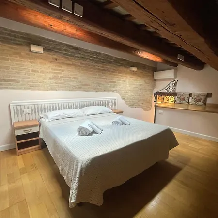 Aparthotel Cavour 63 3*