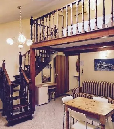 Aparthotel Cavour 63 3*