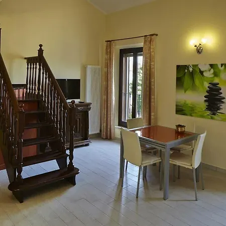 Cavour 63 Aparthotel 3*