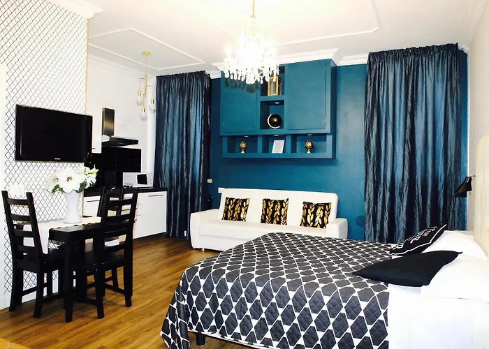 Cavour 63 Aparthotel 3*