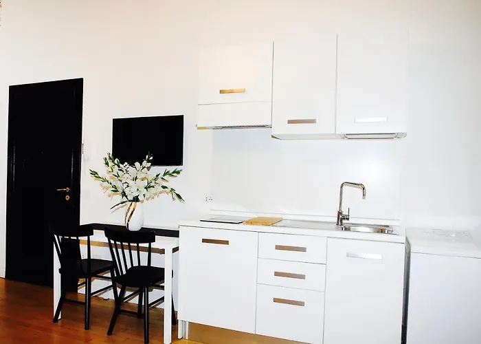 Cavour 63 Aparthotel 3*